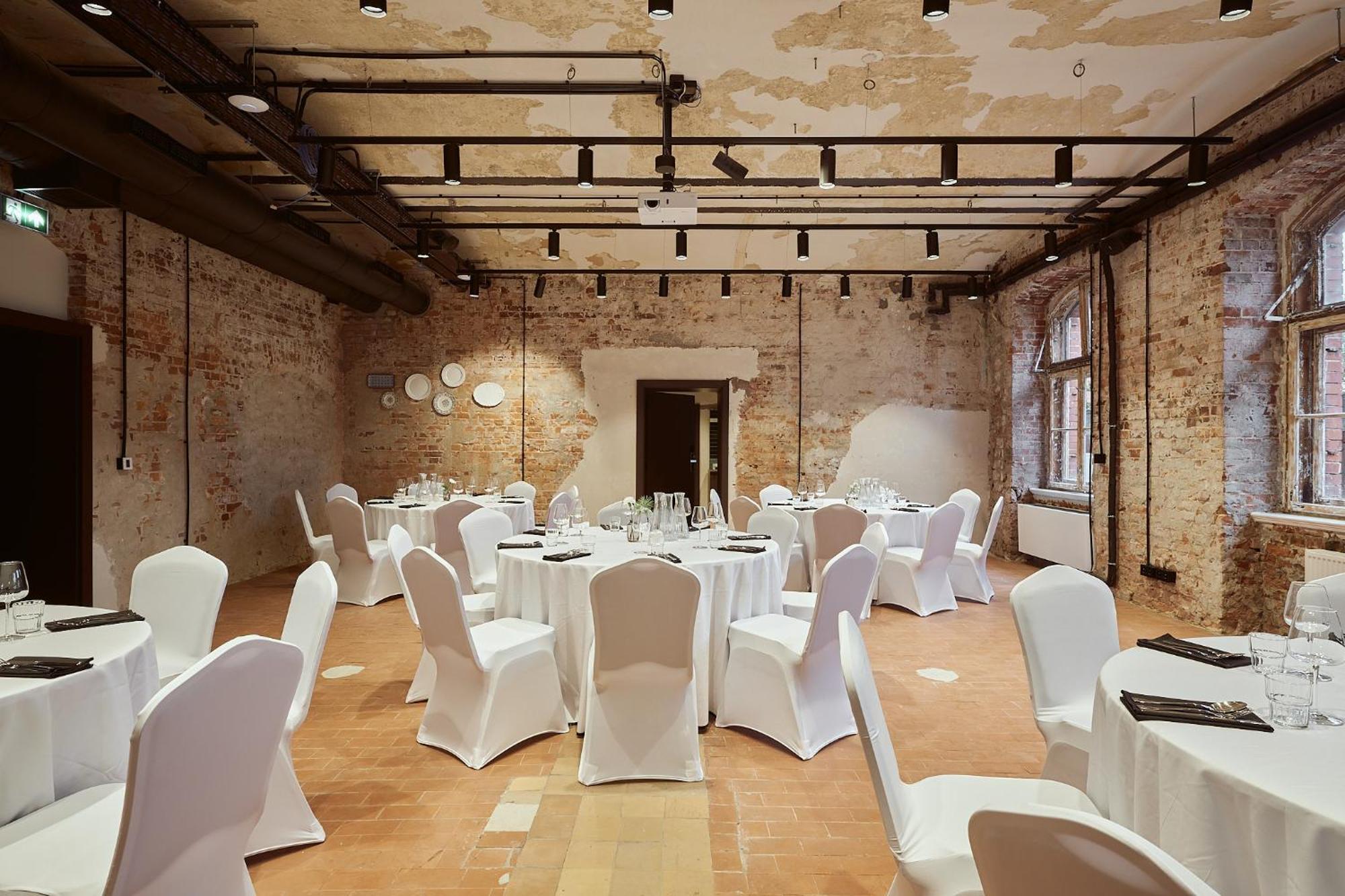 Arche Klasztor Hotel *